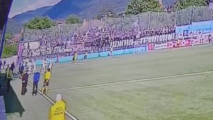 PREKID U SURDULICI: Transparent prekinuo meč, Sudija povukao igrače sa terena