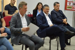 RADNIČKI DEMANTUJE NATPISE: Runze Hao otišao nakon isteka ugovora,