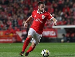 OGLASIO SE ANDRIJA ŽIVKOVIĆ SA FLASTEROM PREKO OKA: Nema opravdanja za ovakvo ponašanje, bez obzira na sve nastavićemo da se borimo za Benfiku (FOTO)