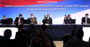 PODRŠKA ZA UGROŽENE FUDBALERE: Na predlog predsednika FSS-a Slaviše Kokeze novčana pomoć za igrače Borca, Jagodine i Donjeg Srema