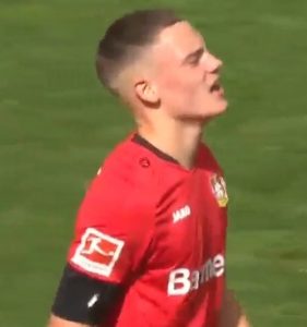 GOLOBRADI KLINAC UKRAO ŠOU ZVEZDAMA BAJERNA: Fudbaler Leverkuzena postao najmlađi strelac u istoriji Bundeslige!