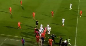 LUDNICA NA MEČU HRVATSKOG KUPA: Fudbaleri Rijeke i Osijeka se potukli na terenu, a nakon utakmice je usledio haos (VIDEO)