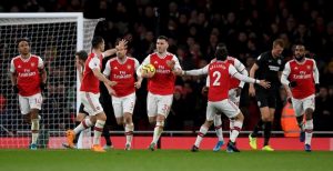 URNEBESNA ŠALA IGRAČA ARSENALA: Kolašinac i Obamejang napravili šou u svlačionici ‘tobdžija’ (VIDEO)