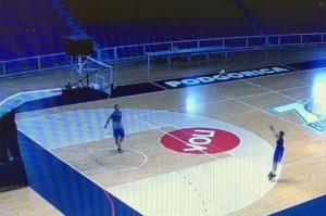 ‘CRNOGORSKI STEF KARI’: Mladi košarkaš ‘spržio mrežicu’ sa 70 trojki uzastopno (VIDEO)