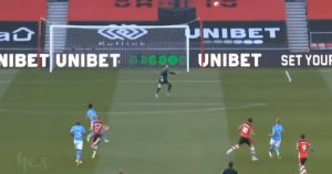 PREMIJER LIGA: Maestralan lob sa 40 metara dovoljan za veliku pobedu Sautemptona nad Mančester sitijem! (VIDEO)