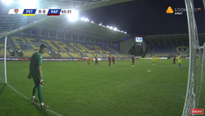 NESTVARNE SLIKE IZ RUMUNIJE: Tri izvođača penala, tri promašaja, crveni i suze golmana