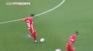 GOLMAN NAKON OVOGA MESECIMA NEĆE SPAVATI: Srbin postigao gol sezone! (VIDEO)