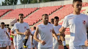 KORONA PONOVO UZIMA MAHA: Panika u Humskoj – igrač Radničkog pozitivan na virus samo nekoliko dana nakon utakmice sa Partizanom!