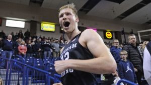 CENTAR KINGSA NA METI CRNO-BELIH: ERIK MIKA BLIZU POTPISA!