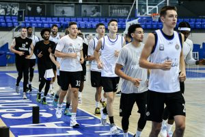 IGRAČ KOJEG SU GROBARI OBOŽAVALI JE PRED TRANSFEROM KARIJERE: Bivši plej crno-belih na pragu evropskog velikana!