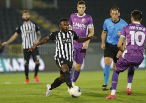 TVITOVI: ‘Grobari’ kipte od nezadovoljstva, žele da na terenu vide Sumu!