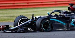 DRAMA U ‘SILVERSTONU’: Luis Hamilton na tri točka odneo pobedu! (VIDEO)