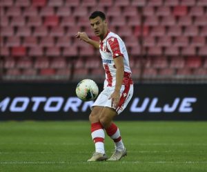 ZVANIČNO U KROTONEU: Novi član Serije A predstavio Miloša Vulića, evo koliko Zvezdi pripada od naredne prodaje (FOTO)