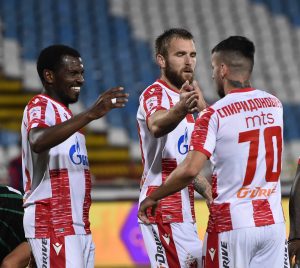 ZAVRŠNE PRIPREME PRED TIRANU: Zvezda se uputila ka stadionu ‘Er Albanija’! (VIDEO)