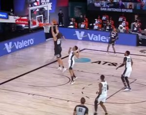 BURNA NOĆ U NBA LIGI: Sjajni Bogdan i Bjelica nemoćni protiv Sparsa, Kingsi sve dalje od plej-ofa, Bobi bez promašaja, brutalna partija Hardena u spektaklu Hjustona i Dalasa! (VIDEO)