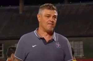 PAO MU MRAK NA OČI: Savo Milošević totalno izgubio živce i gađao sudiju, a potom zaradio isključenje (VIDEO)