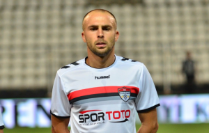 OSTAO BEZ ANGAŽMANA: Bivši napadač Crvene zvezde je slobodan igrač – doktor mu je skoro rekao da je u smrtnoj opasnosti, on demantovao!