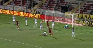 SVI SU SE UHVATILI ZA GLAVU: Hrvat postigao autogol kakav se retko viđa! (VIDEO)