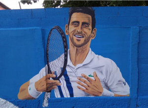 DA SE ČOVEK NAJEŽI: Snažna poruka upućena Novaku osvanula ispred kuće njegove ‘teniske majke’! (FOTO)