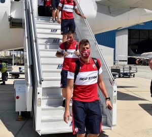 EKSPEDICIJA ZVEZDE STIGLA NA KIPAR: Crveno-bele pred meč sezone u Nikoziji dočekala izuzetno visoka temperatura! (VIDEO)