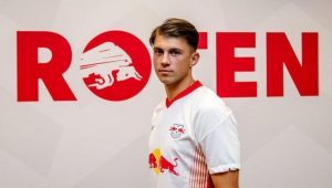 SADA JE I ZVANIČNO: Srpski vunderkind potpisao za polufinalistu Lige šampiona!