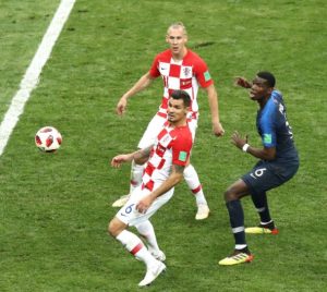 HUMANI GEST! Dejan Lovren pokazao veliko srce!