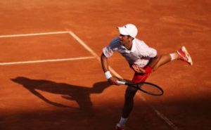 SJAJNA PREDSTAVA SRPSKIH TENISERA: Đoković pobedio Krajinovića i plasirao se u četvrtfinale Mastersa u Rimu! (VIDEO)