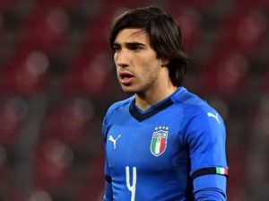 NAVIJAČI MILANA NA NOGAMA: ‘Rosoneri’ se izborili za potpis talentovanog veziste!