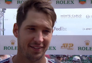 FENOMENALNI LAJOVIĆ: Srpski teniser razbio Hačanova!