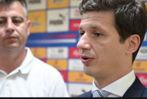 NASTAVAK DRAME: Pantelić izbrisan iz APR-a! (FOTO)