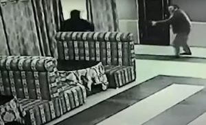 JEZIVE SCENE U DAGESTANU: Bivši MMA borac izrešetan u restoranu! (UZNEMIRUJUĆI VIDEO)