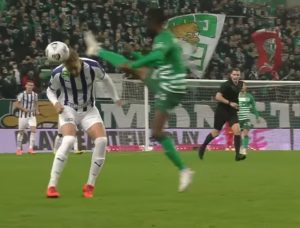 JEZIV PREKRŠAJ: Bivši fudbaler Zvezde zbog brutalnog faula zaradio isključenje! (VIDEO)