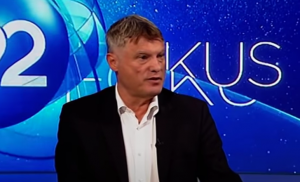 SRPSKA AMBASADA U MOSKVI U CRVENO-BELIM BOJAMA: Lazanski otkrio zgog čega je to uradio!