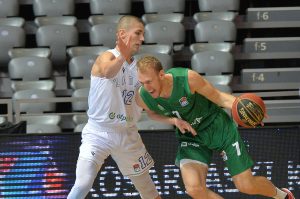 REVOLVERAŠKI OBRAČUN U ABA LIGI: Tomson i Karter prejaki za Tomasa!