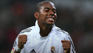 ŠTA SE TO DESILO SA ROBINJOM: Igraće za DVA DOLARA MESEČNO!