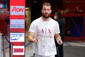 POBEDA POSLE 11 GODINA: Armani savladao Real, bivši košarkaš Madriđana ‘presudio’ nekadašnjem klubu (VIDEO)