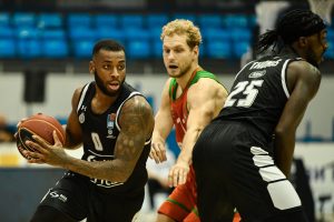 PARTIZAN SLAVIO U BEOGRADU: Novi trijumf crno-belih!