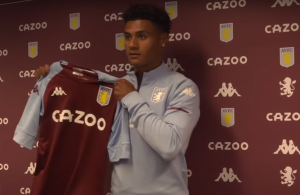 ASTON VILA ‘RAZBILA’ LIVERPUL: Aktuelni šampion sedam puta vadio loptu iz mreže