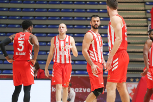 BEZ OBZIRA NA POBEDU, OBRADOVIĆ JE BESAN: Pogledajte na kog igrača se naljutio Zvezdin trener – ‘On je naš projekat, ali me baš nervira’