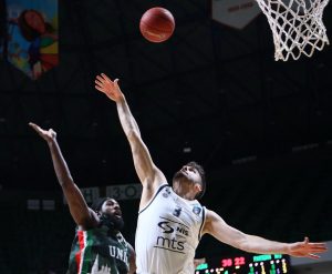 UNIKS UBEDLJIVO SLAVIO: Crno-beli odigrali očajno u drugom poluvremenu