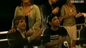 ‘MARŠIRALA KRALJA PETRA GARDA’: Kako je Maradona u Beogradu pevao sa Duletom Savićem – isplivao zaboravljeni snimak (VIDEO)