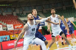 ABA LIGA: Novi trener, stari problemi – Partizan se kockao u Zagrebu, pa savladao Cibonu!