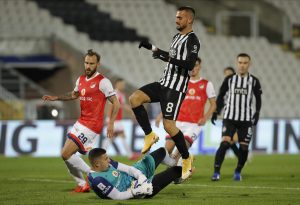 OD TRAGIČARA DO HEROJA: Holender promašio penal, a onda postigao gol za pobedu u nadoknadi vremena!