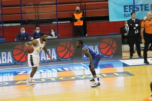 ‘MI NISMO IZ NIŠA’: Greška isprovocirala  navijače Partizana – imali posebnu poruku za bivšeg trenera, i jednu želju (TVITOVI)