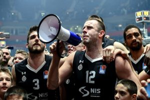 DOBRE VESTI ZA GROBARE: Niko od igrača nema Koronu!