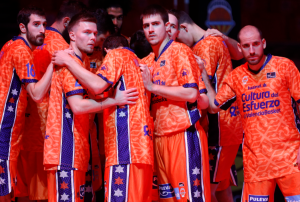 UŽASNE VESTI STIŽU IZ ŠPANIJE: Operisan nekadašnji košarkaš Partizana, poznato je koliko će morati da bude van parketa!