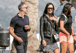 NEKADAŠNJI FUDBALSKI AS ZAVRŠIO IZA REŠETAKA: Proslavljeni fudbaler Mančester junajteda pretukao devojku!