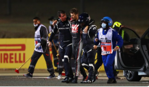 PUKOM SREĆOM JE OSTAO ŽIV: Jezive scene na trci Formule 1 – bolid se prepolovio, vozač u poslednjem trenutku izbegao sigurnu smrt! (VIDEO)