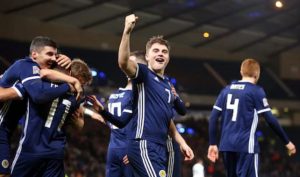 ŠKOTI KAO NIKADA PRE: Brutalna ‘prozivka’ za Englesku, Manćini budi naše ‘Hrabro srce’!