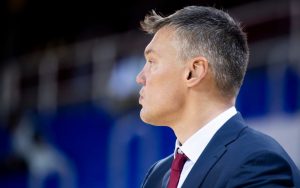 OVAKAV TAJM-AUT SE RETKO VIĐA! Litvanac je toliko bio ljut na svoje igrače da nije želeo da ih pogleda, a kamoli da im se obrati! (VIDEO)